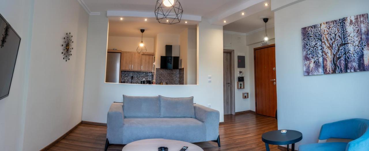 Luxury Apartment Overlooking The Citadel Of Tsakas Афины Экстерьер фото