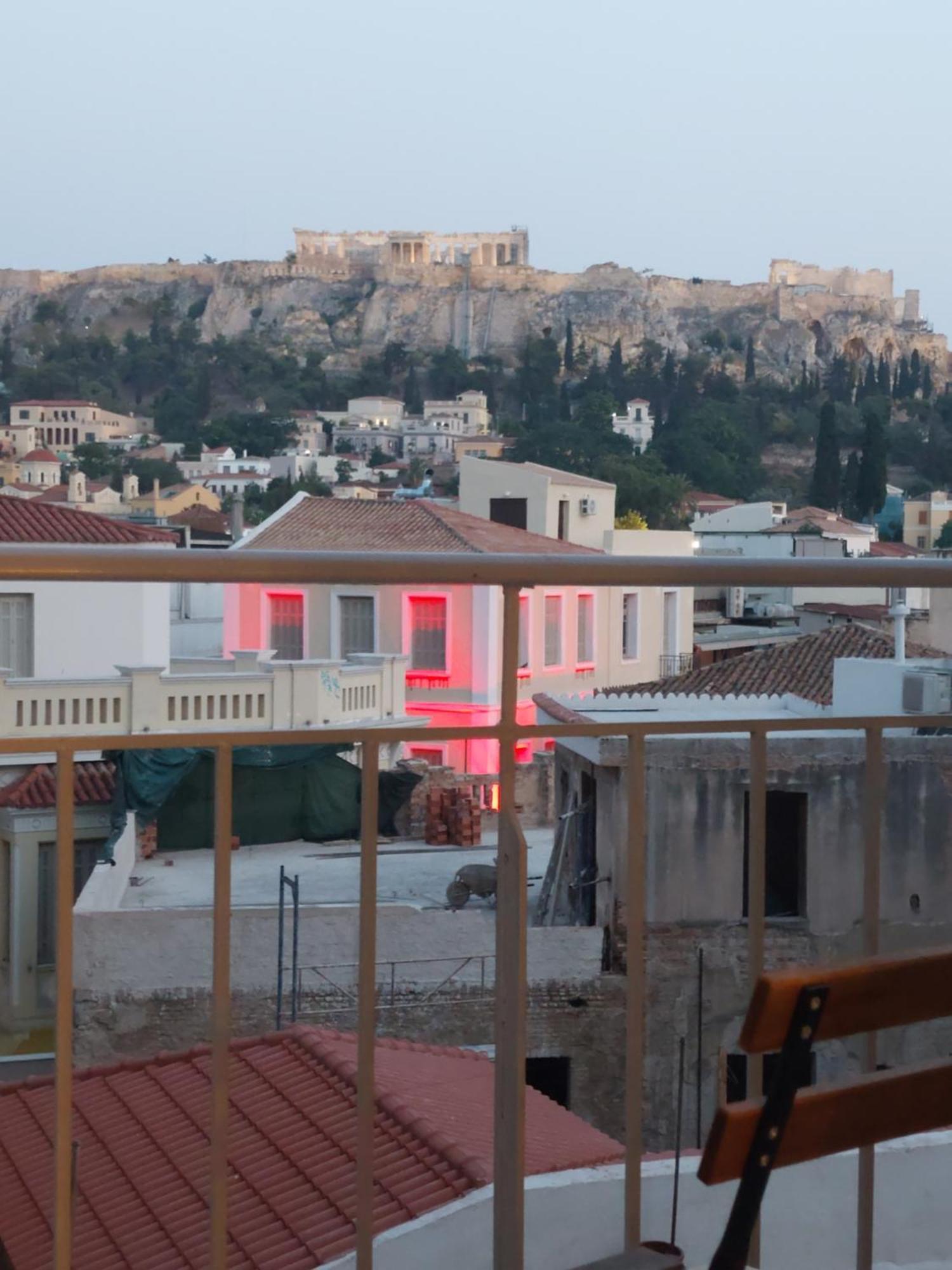 Luxury Apartment Overlooking The Citadel Of Tsakas Афины Экстерьер фото