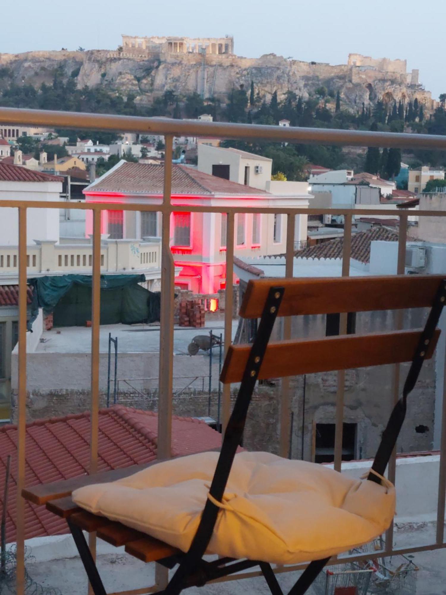 Luxury Apartment Overlooking The Citadel Of Tsakas Афины Экстерьер фото