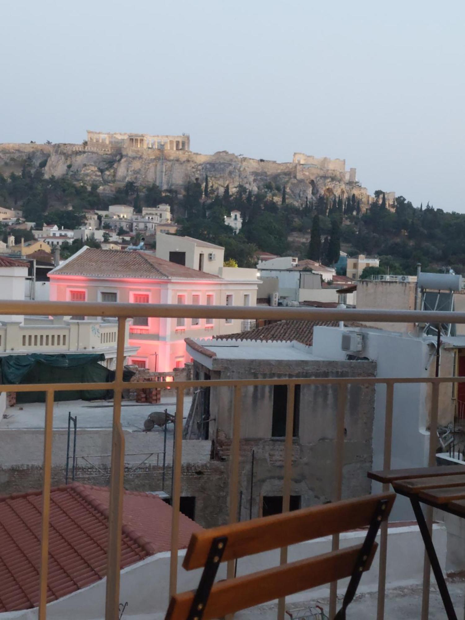 Luxury Apartment Overlooking The Citadel Of Tsakas Афины Экстерьер фото